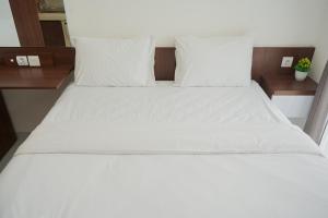 Spacious and Smart Studio Apartment at Sky House BSD By Travelio