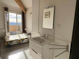 Maisons de vacances Maison sur la colline du Barroux : photos des chambres