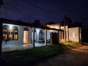 Rainbow Budget Villa & Rooms