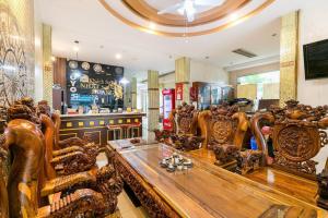 Nhật Hoàng Hotel Q4 -by BAY LUXURY