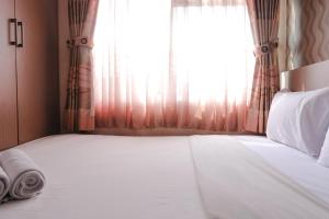 Good Deal 2BR Apartment at Jarrdin Cihampelas By Travelio