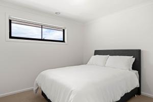 Beach Bliss by ReadyStay - BYO LINEN & TOWELS