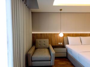 Cozy Studio Room at Mataram City Apartment By Travelio