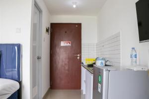 Cozy and Comfort Stay Studio Sayana Bekasi Apartment By Travelio