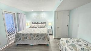 2BR2BA Condo at Arcadian Dunes Building 10-238