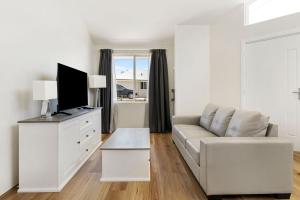 Hill View Cottages - Sail B