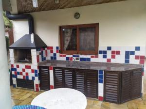 Casa com 5 suítes e piscina