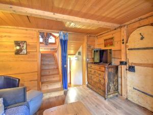Chalet atypique proche centre de Morzine avec parking - FR-1-524-131