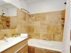 Courchevel: 2 pièces, à côté de la télécabine - FR-1-575-235