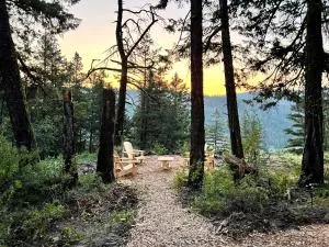 Butterfly Cottage - Glamping - Osoyoos