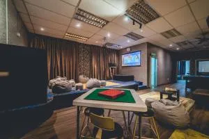 Tun Aminah Shoplot 10-15pax KTV Mahjong Funhouse by Our Stay - Kampong Skudai Laut