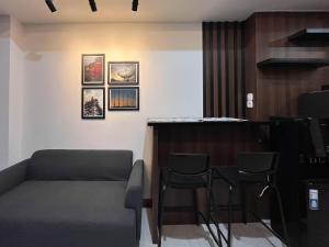 Warm and Cozy 2BR Vida View Makassar Apartment By Travelio