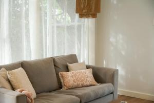 Carinya Charming Newstead home