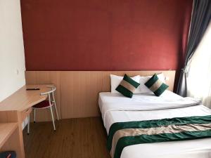 Khanza Costel Syariah