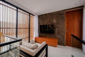 Tiny Villa Umalas - Minimalist 2BR close to Central Canggu