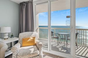Just Updated - Beachfront Ocean view, 19th Floor