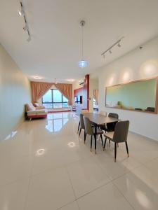 The Apple Nice View Condo 16