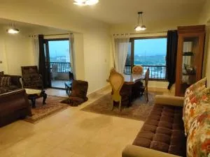 Montaza View Apartment - 阿尔马姆拉赫
