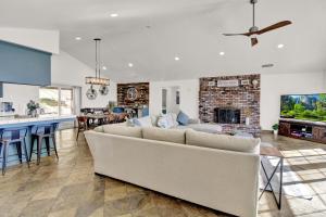 Villa near Yosemite & bass lake wHot TubEVcharge