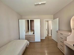 Comfortable 3 bedroom apartment in Ulaanbaatar