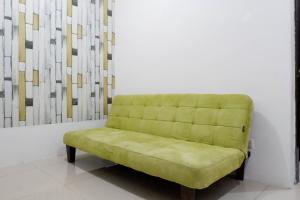 Best Value 1BR at Twin Tower Apartment By Travelio