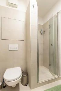 New condo with free parking in a garage