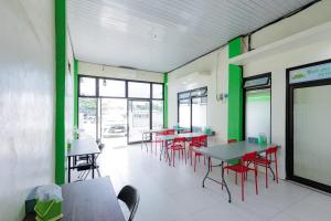 RedDoorz Syariah near Institut Teknologi Sumatera ITERA Lampung