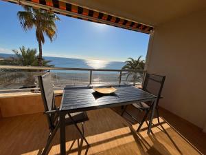 Apartamento primera línea playa Torrevieja El Palmeral