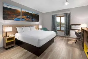 Days Inn by Wyndham Hutchinson - Spicer