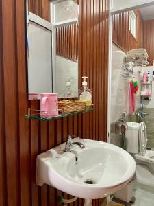 Căn Hộ (Apartment)