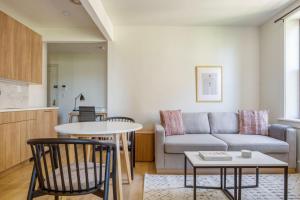 Blueground E Village rooftop pool gym ac NYC-1533