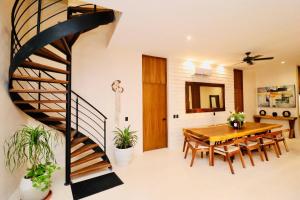 4 Bedroom Deluxe Penthouse with Private Roof Garden With Pool in Aldea Zama Tikal 17