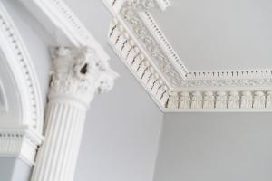 Lochside Apartments, Apt B