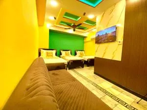 Jhelum One Hotel, Shandar Chowk - Gujrāt