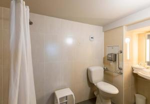 Hotels B&B HOTEL Troyes Barberey : Chambre Double - Accessible aux Personnes à Mobilité Réduite 