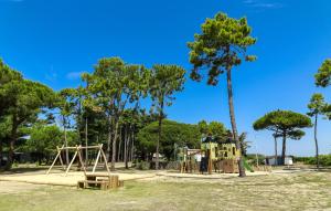 Campings Domaine Residentiel de Plein Air Les Tamarins : photos des chambres