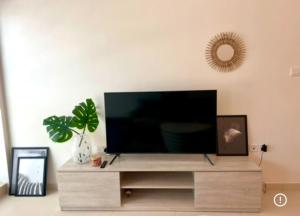 1 Bedroom by the beach with free Rooftop pool access