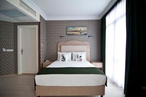 Artefes Hotel Old City