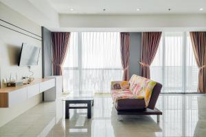 Spacious and Lavish 3BR at Hillcrest House Apartment By Travelio