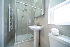 Spacious Duplex Apartment - Perfectly Situated in the Heart of the City