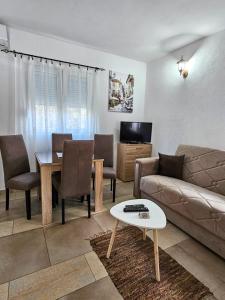 Tivat studio apartment 5 min from airport Tivat