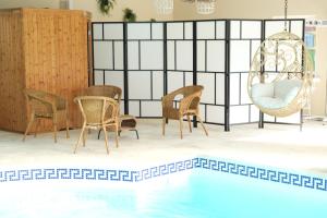 superb prestige property with indoor heated swimming pool, seminar room and tennis court in mouries, in the alpilles in provence – 16 people