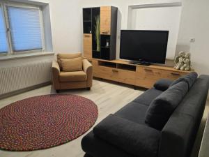 Conveniently Located Alpine Apartment