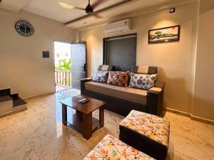 Baywatch Resort Bhogave Beach