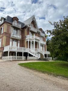 Appartements La mer avec un petit jardin : photos des chambres