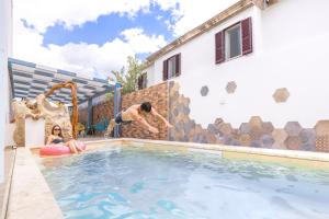 A stunning villa with pool and jacuzzi