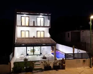 A stunning villa with pool and jacuzzi - Lula