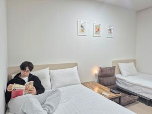 Hostel Tommy 50 off sale for 10th Anniversary on 2026