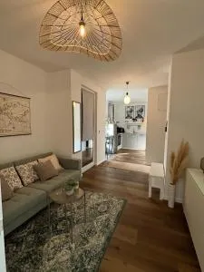 ELLY Arena Zagreb Apartment - Stupnički Botinec