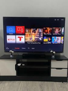 Spacious studio at fairview quezon with VERY FAST WIFI infront of SM